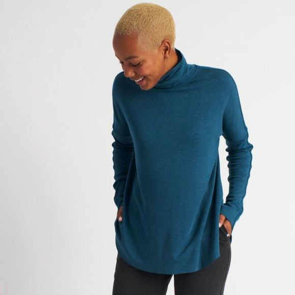 Kit and Ace Sweaters - KIT & ACE Burrow Turtleneck Size XS